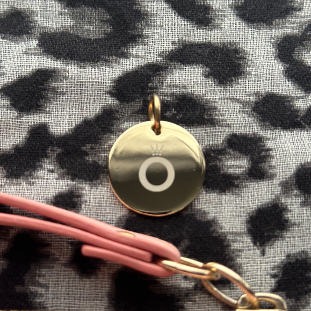 Authentic Pandora Me Clutch/Jewelry Holder Millie Bobby Brown with charm - Picture 3 of 5
